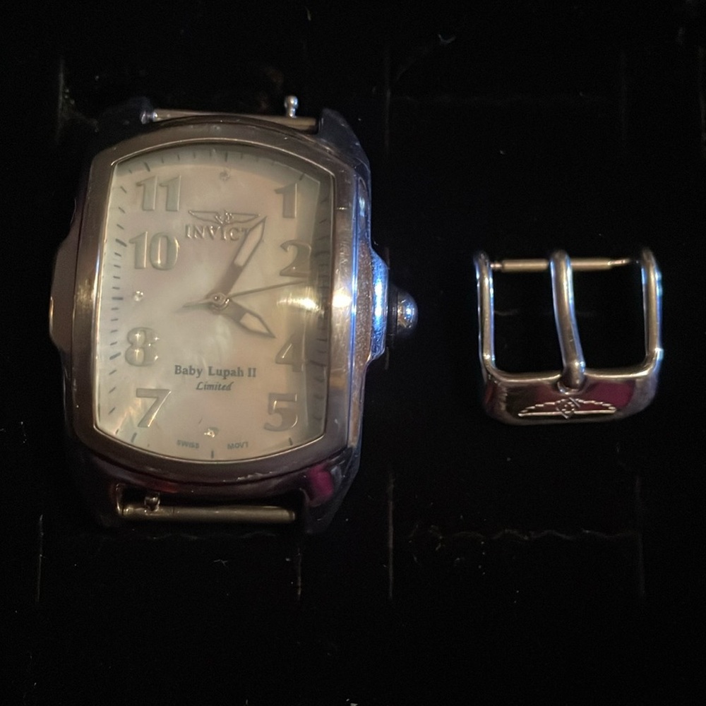 Invicta watch face an clasp missing band